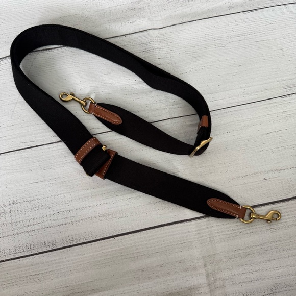 Disney X Coach Mini Dempsey Bucket Bag In Signature Jacquard With Mickey Mouse - Picture 9 of 9